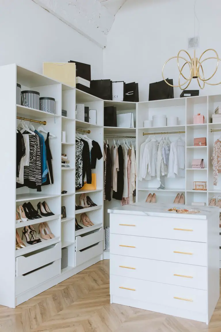 How To Maximize Storage Space In A Closet - Fabric Instructor